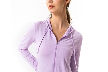 Slim Fit Design High Stretch Full Zipper Sweat-wicking Sports Jacket for Women - Image 4